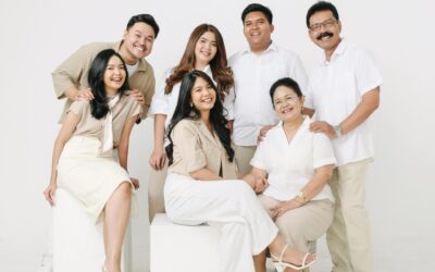 Tips Outfit Saat Sesi Foto: Warna & Gaya yang Selalu Estetik di Kamera
